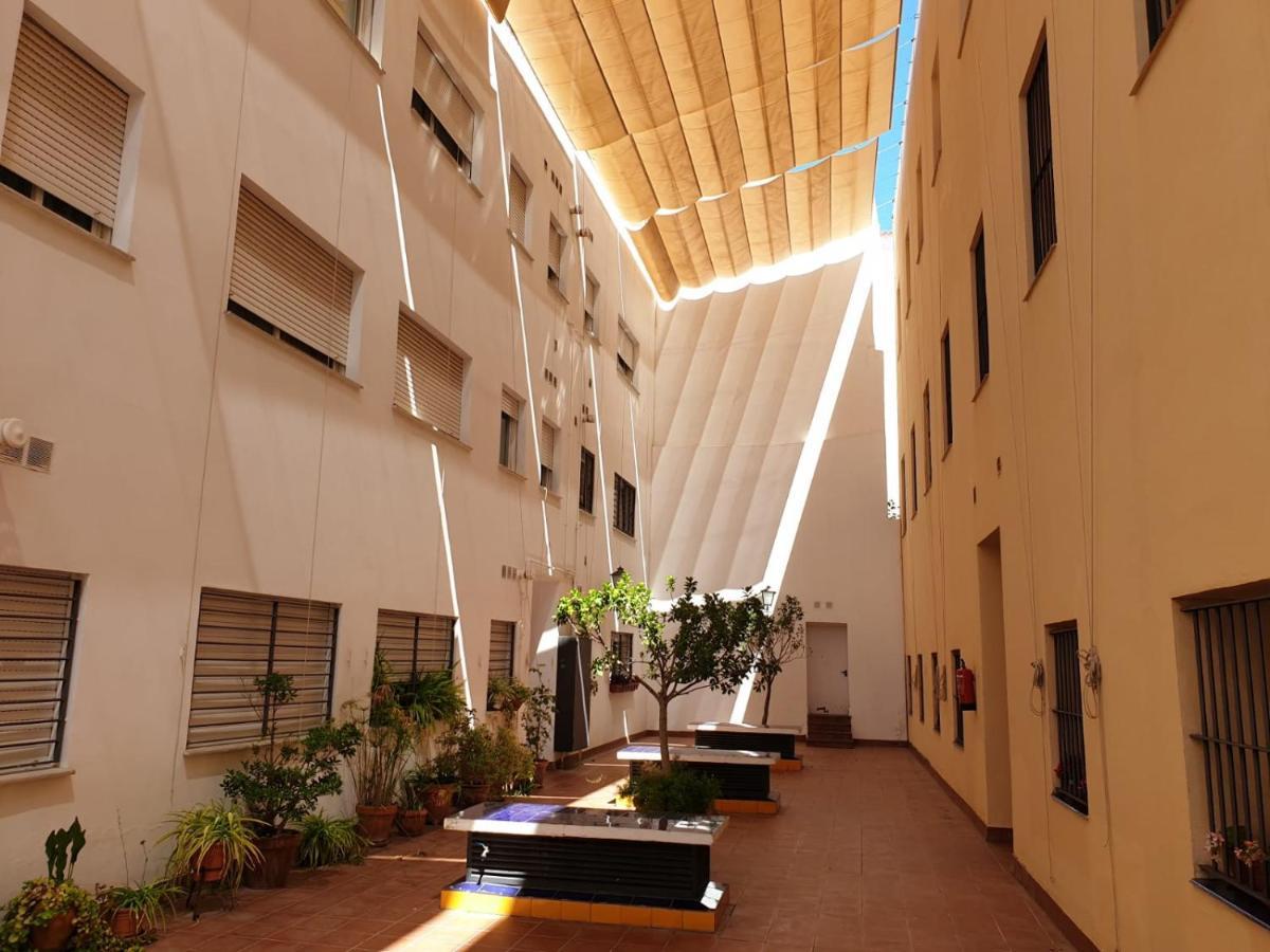 Santa Ana - Palacio Del Infantado Sevilla Exterior foto